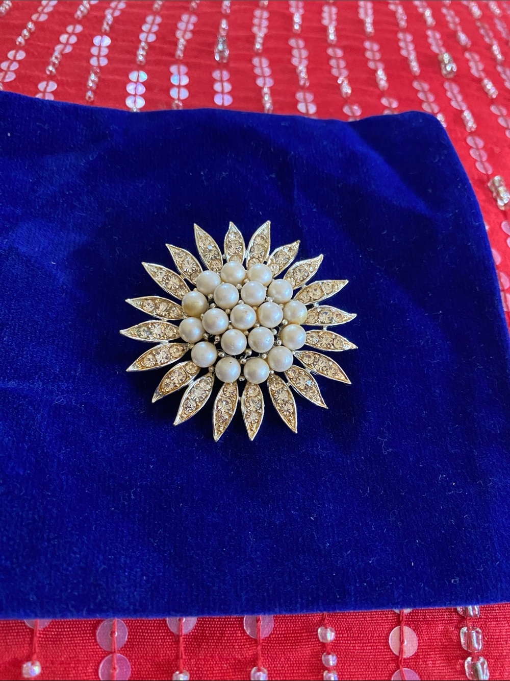 Vintage Lisner Stamped Stunning Pearl Crystal Sunburst Brooch